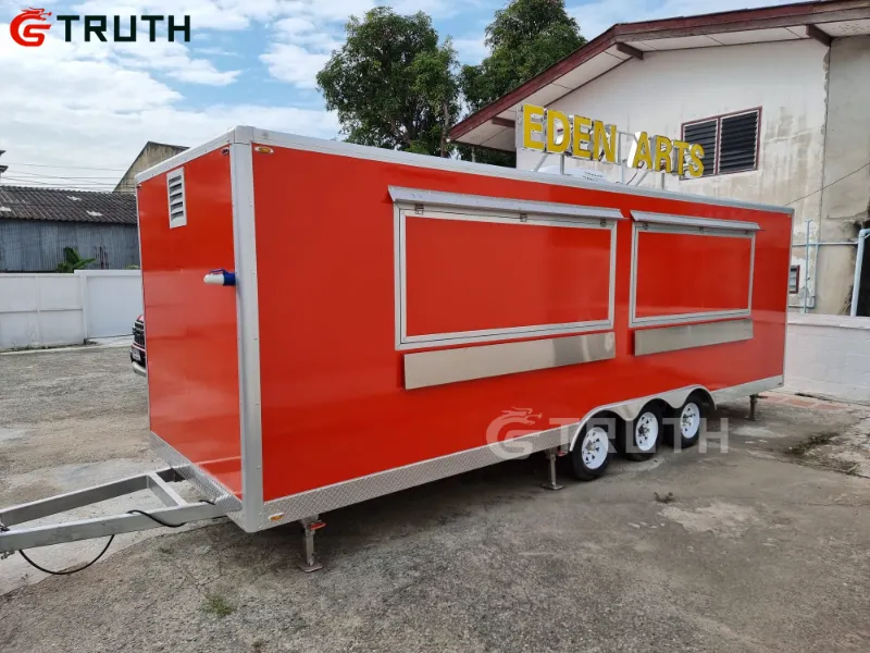 Ang Thai na Customer ay Matagumpay na Naglunsad ng Pizza at BBQ Business na may 6.7m Red Food Trailer mula sa Qingdao Truth Technology