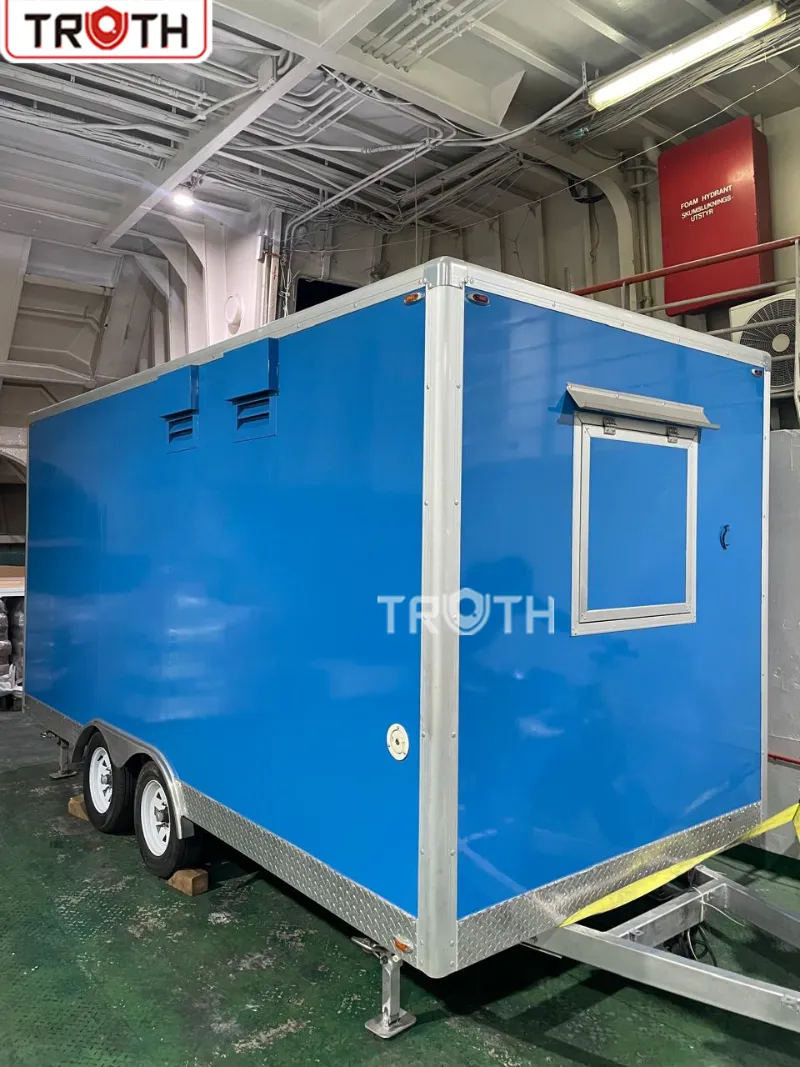 Isang Blue Square Food Trailer para sa Fast Food at BBQ sa Grenada
