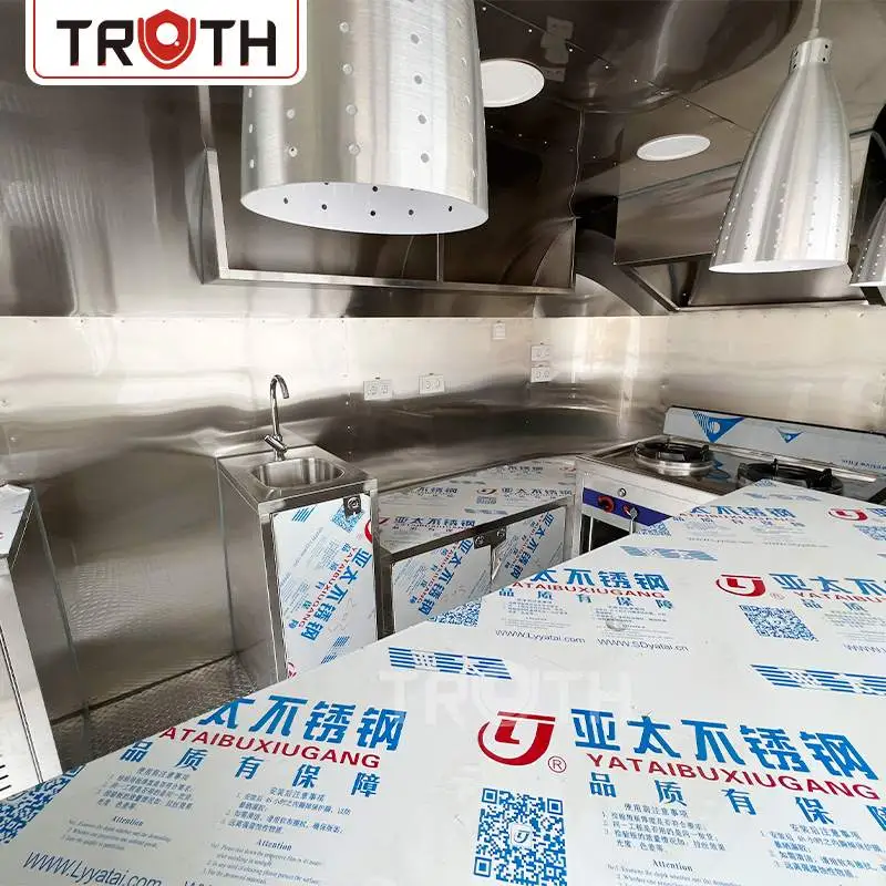 Bbq Food Trucks With Full Kitchen Equipments